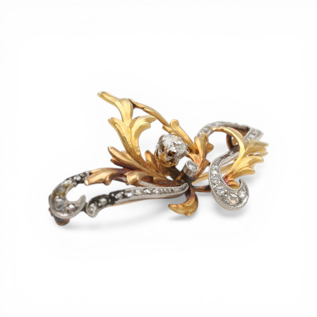 Modernist diamonds brooch, early 20th Century.