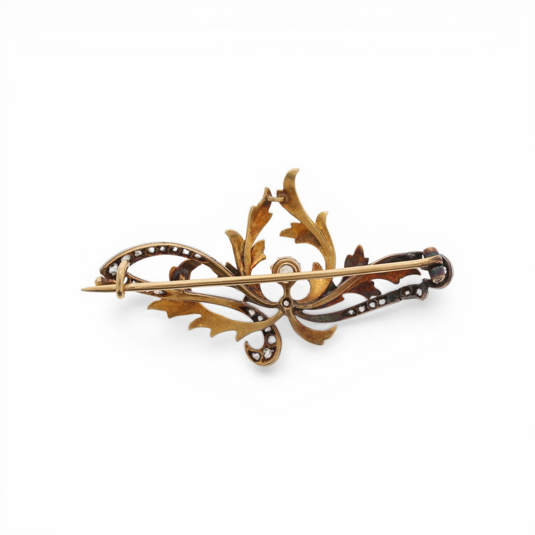 Modernist diamonds brooch, early 20th Century.