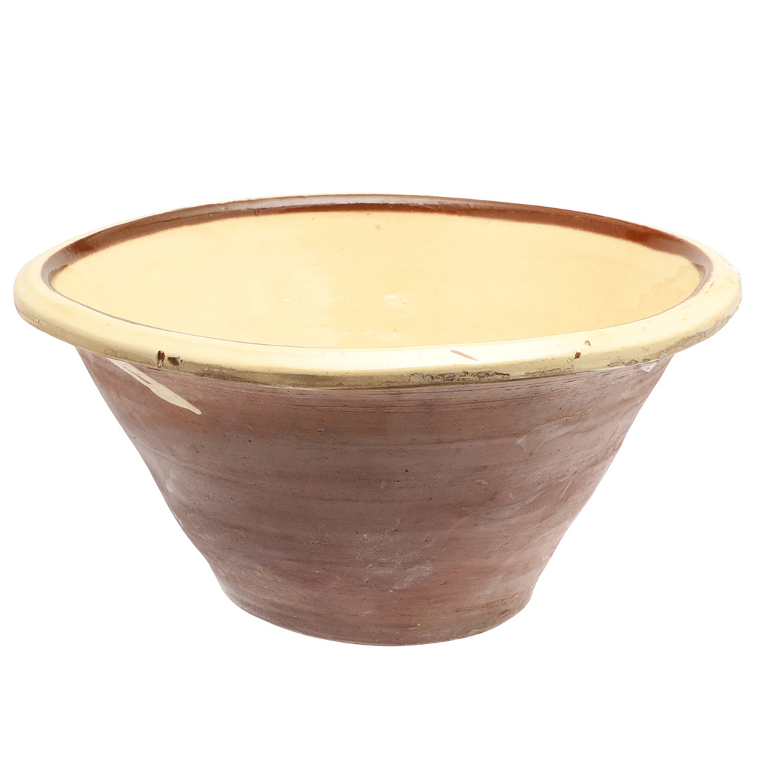 LARGE POTTERY DAIRY BOWL.