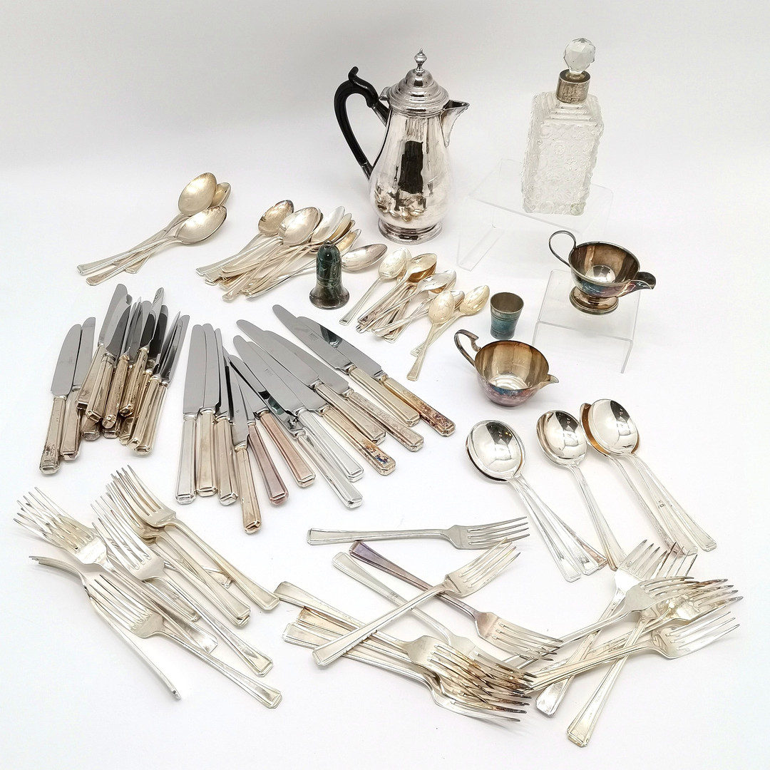 QTY OF SILVER PLATED VINERS CUTLERY etc.