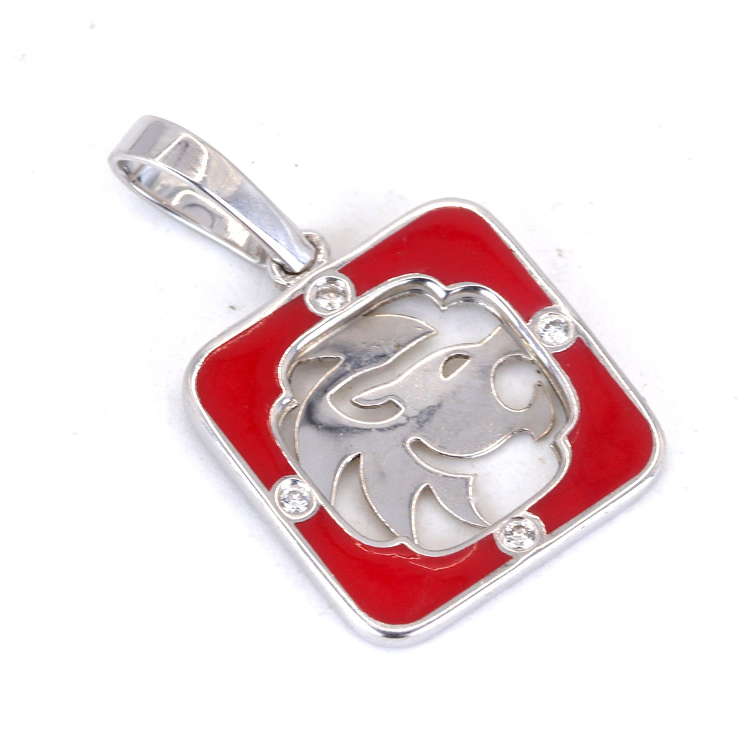 18CT DIAMOND 'LEO' PENDANT.