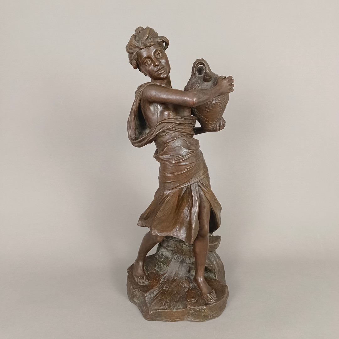 LANSON, ALFRED-DÉSIRÉ. Wasserträgerin, braun patinierte Bronze.