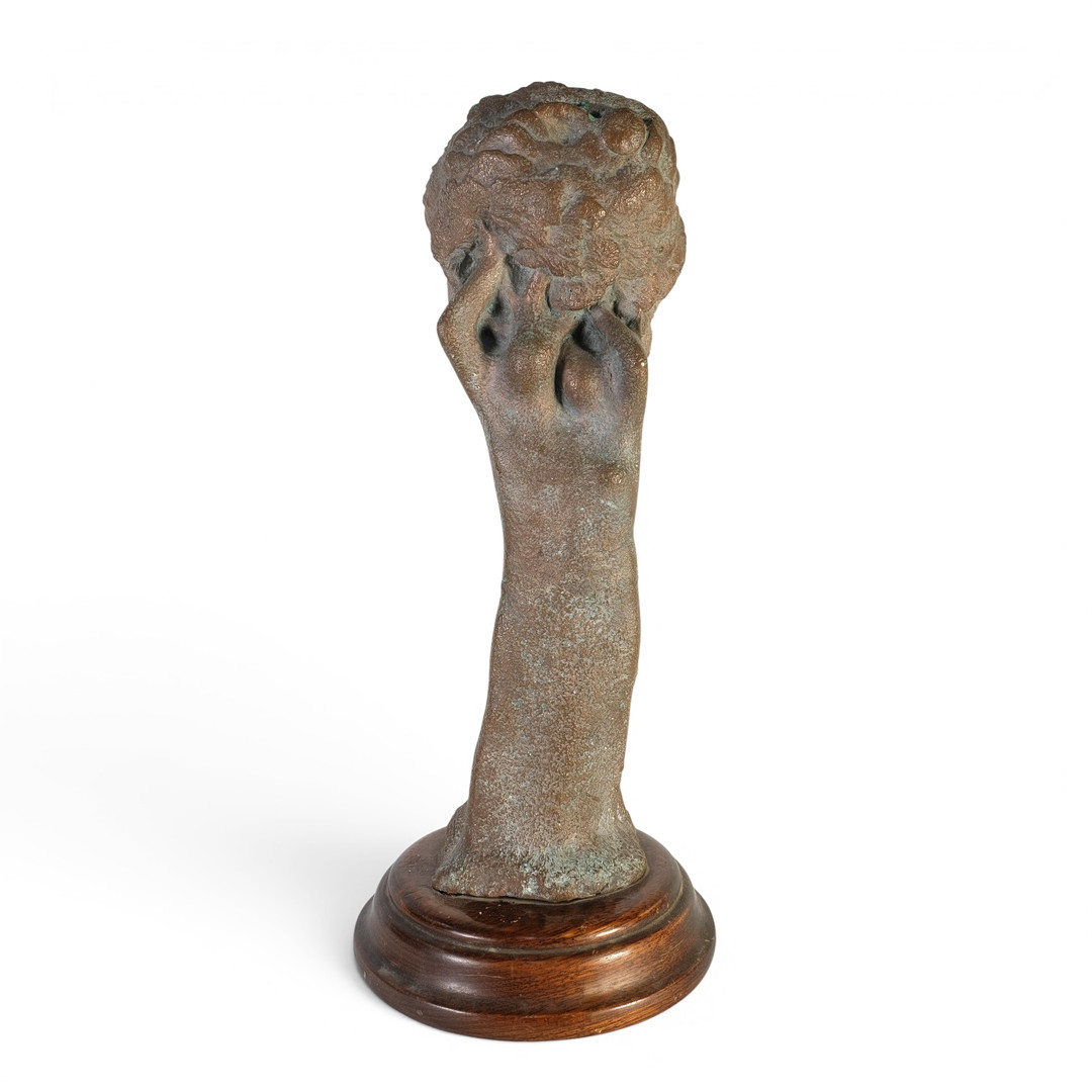 Escultura en bronce. Figuras. Siglo XX.