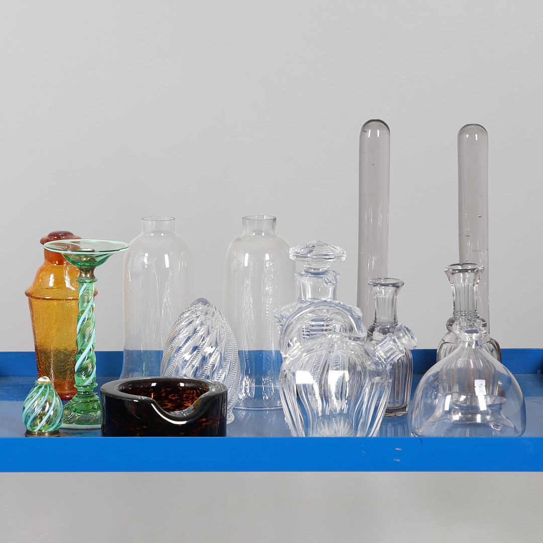 GLASS SHADES & OTHER ASSORTED GLASSWARE.
