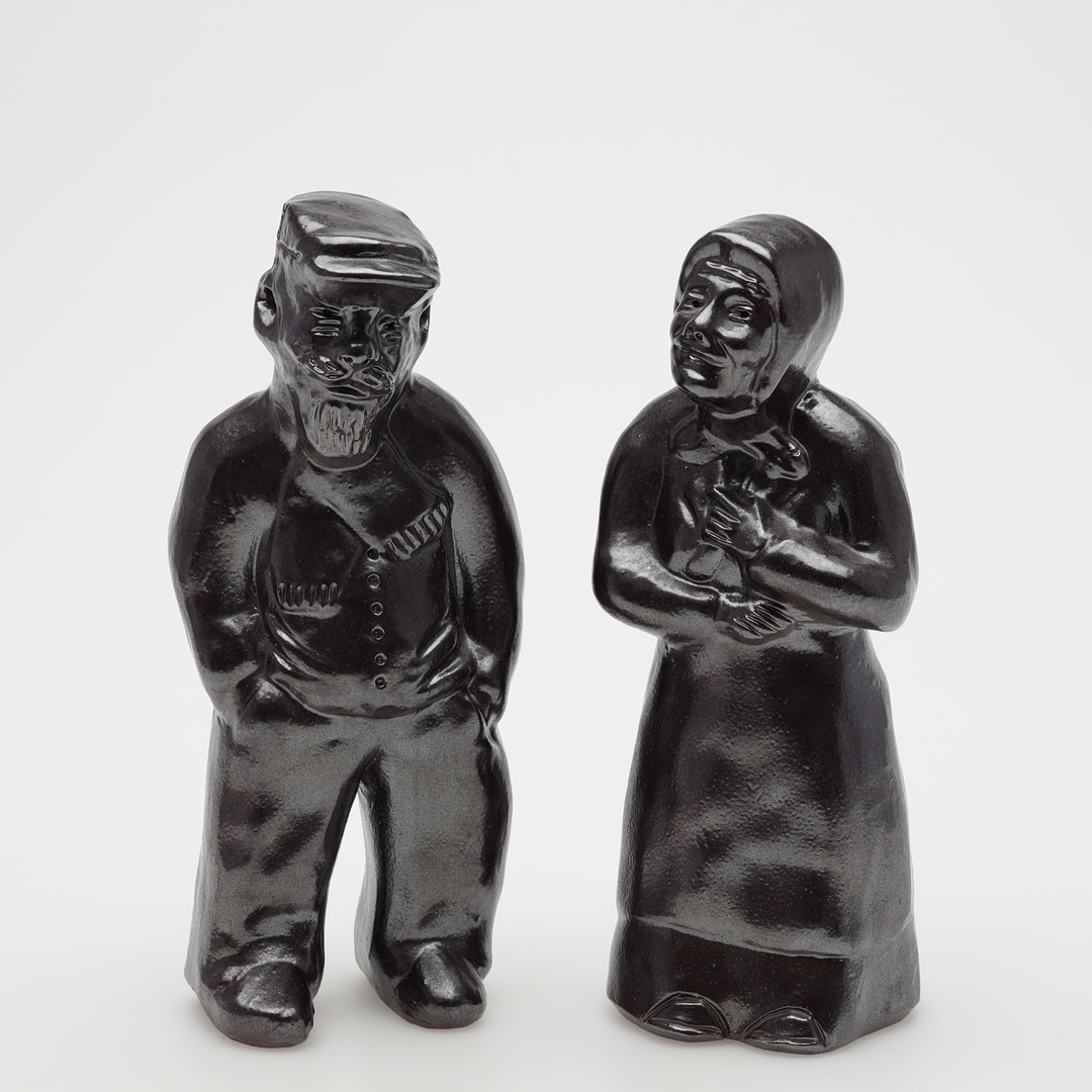 KARL PERSSON. FIGURINER, 2 st, glaserad stengods, Höganäs, signerade.