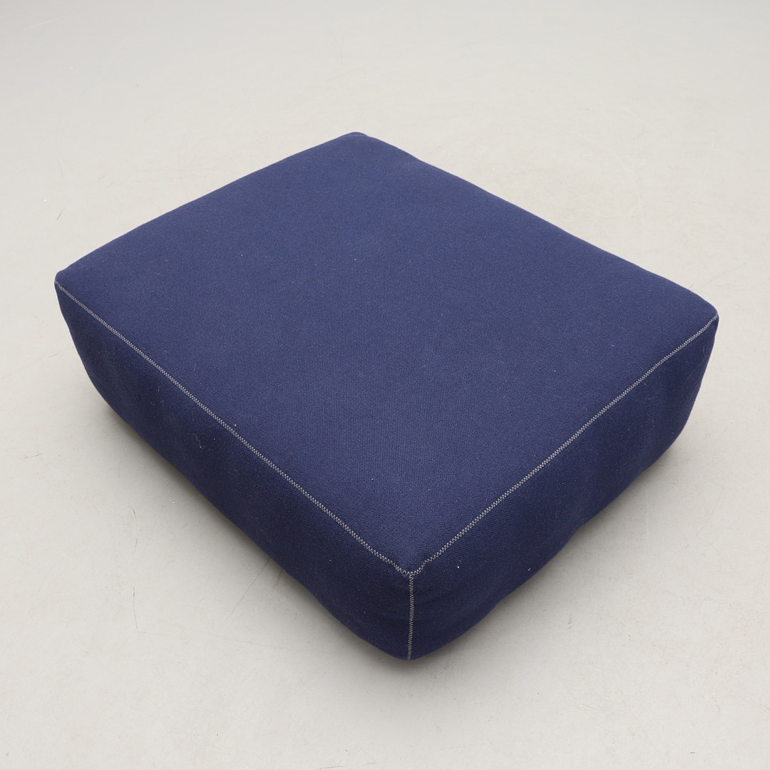 PUFF, "Mags Soft Ottoman", HAY, samtida.