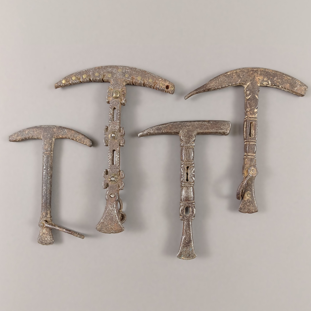 4 kleine Hammer-Werkzeuge, sog. „Flint Knapping Hammer“ - Osmanisches Reich / Mittlerer Osten, 18./19.Jh.