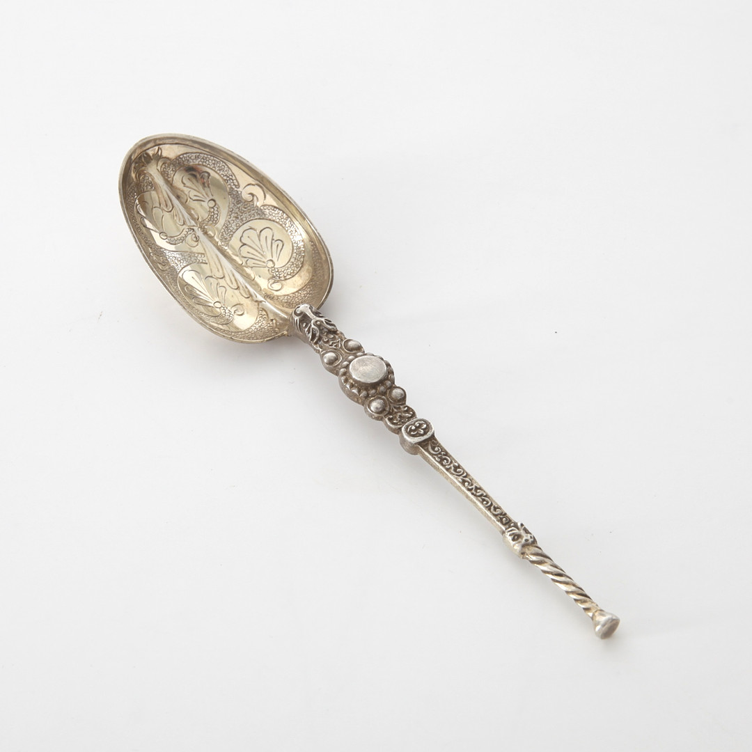 SILVERSKED MED DEKOR 1902, James Wakely & Frank Clarke Wheeler, 1902, London, England.