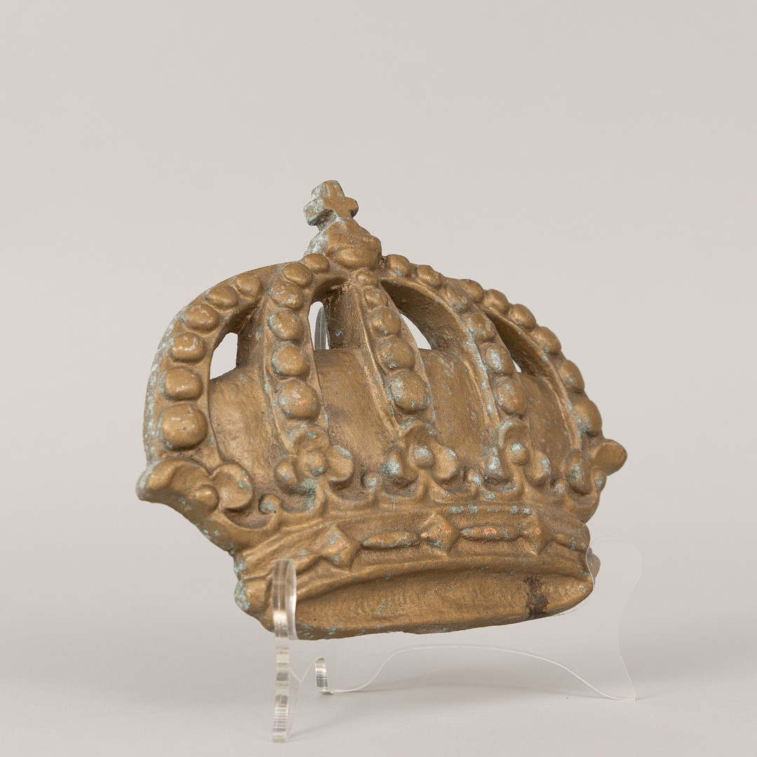 KUNGAKRONA, bronserad metall, 1900-tal.
