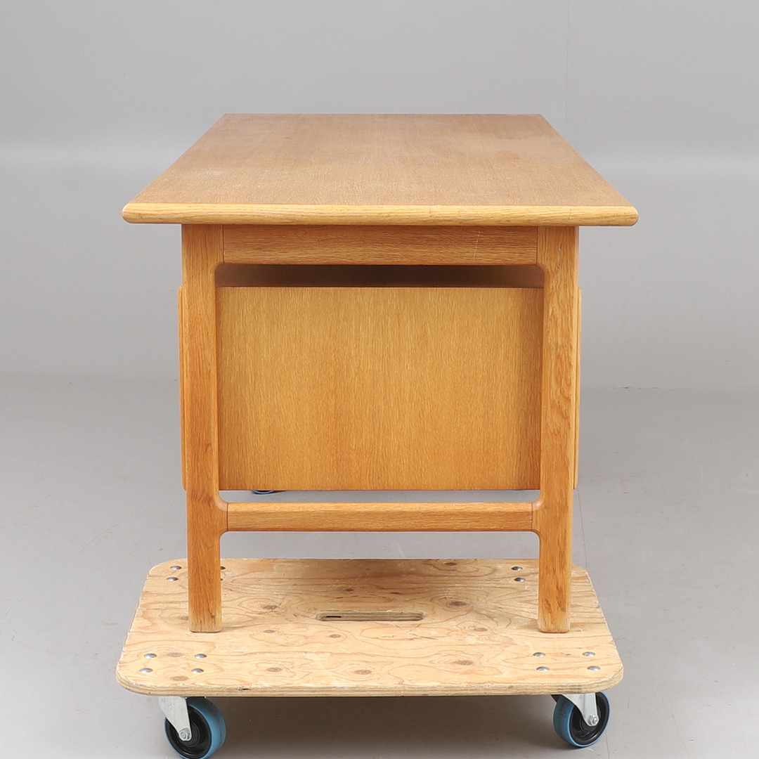 SKRIVBORD, ek, Gunni Omann, 1960-tal.