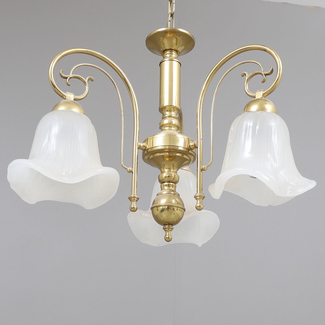 TAKLAMPA, mässing och glas, 1900-tal.