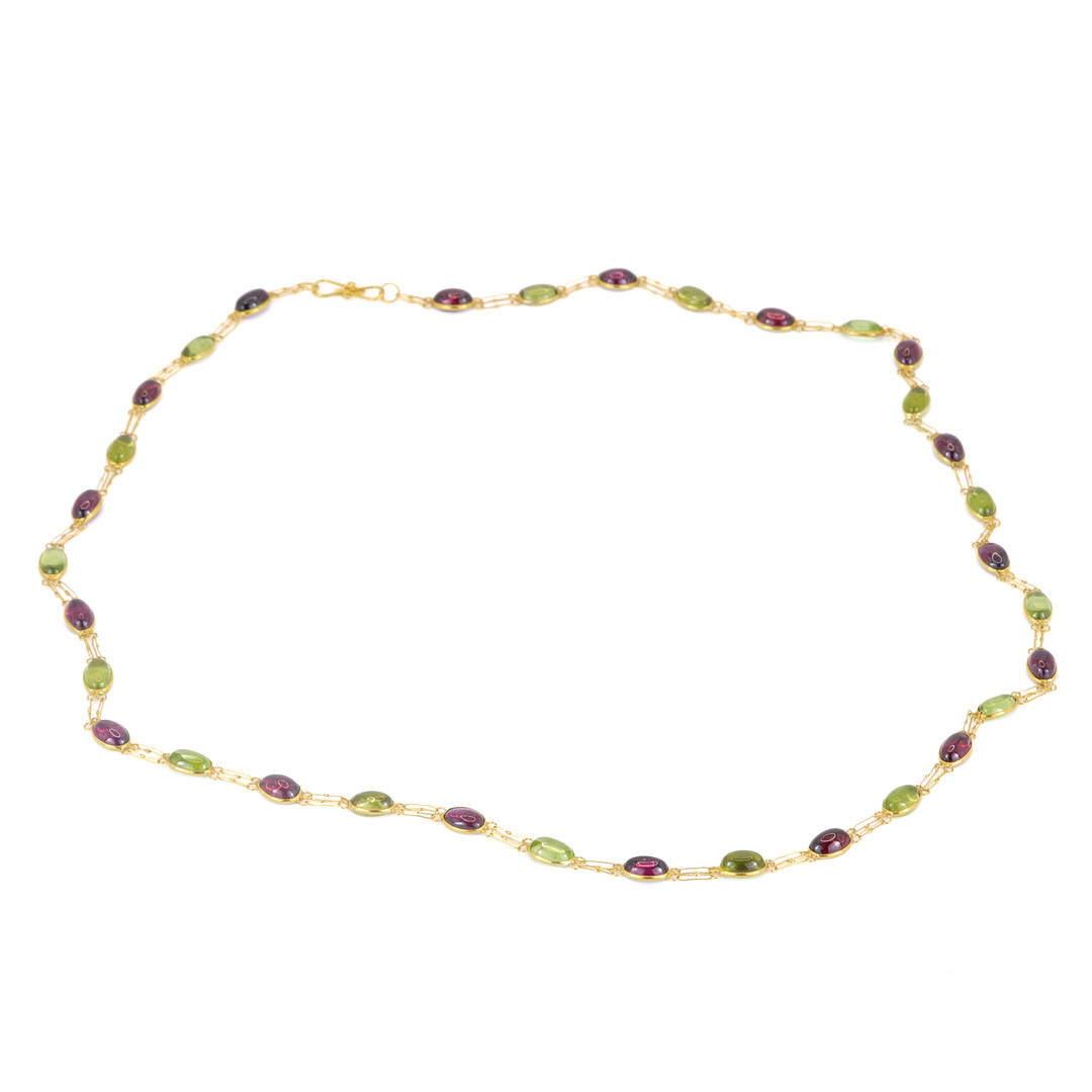 9CT GOLD GARNET& PERIDOT NECKLACE.