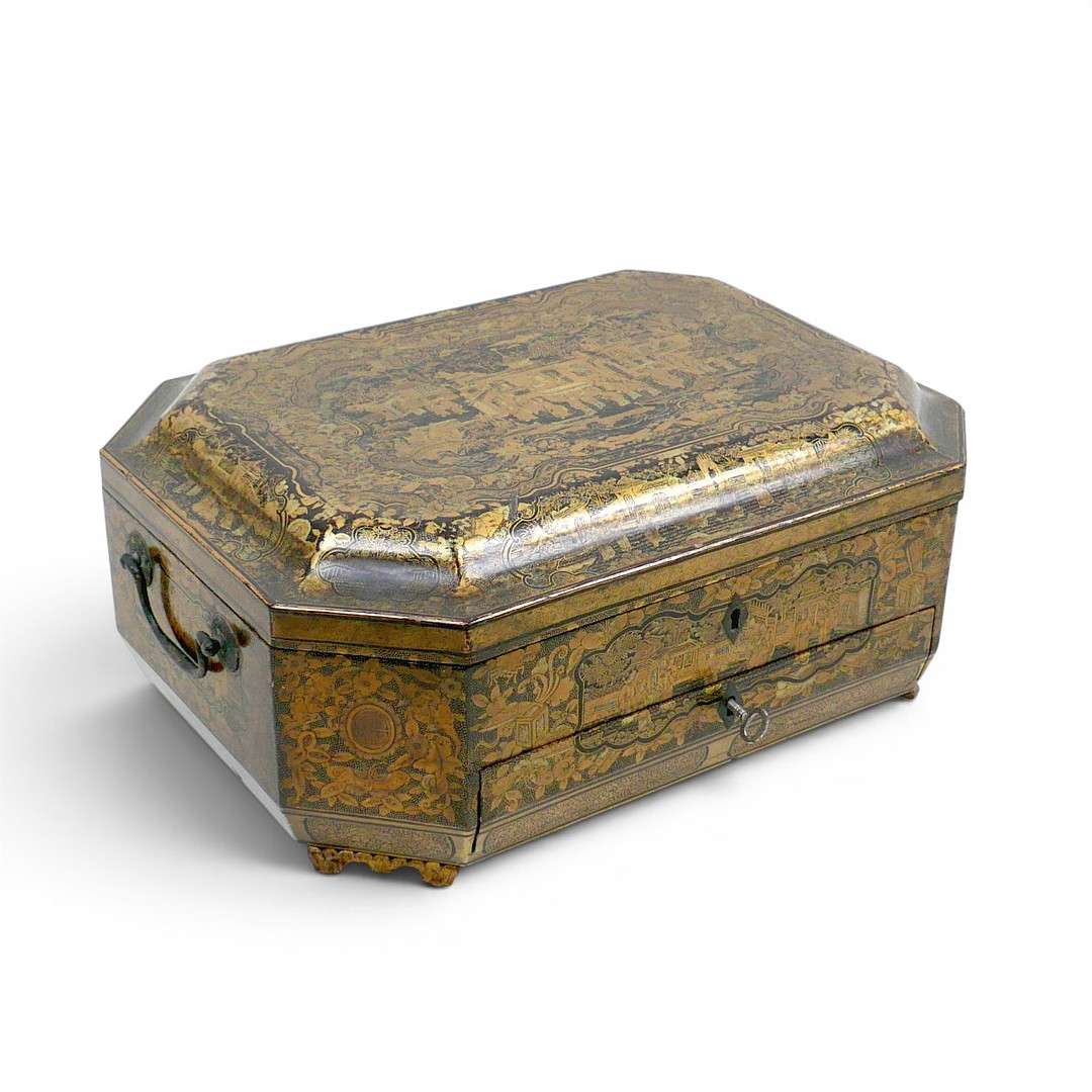A 19TH CENTURY LACQUERED CHINESE WORKBOX.