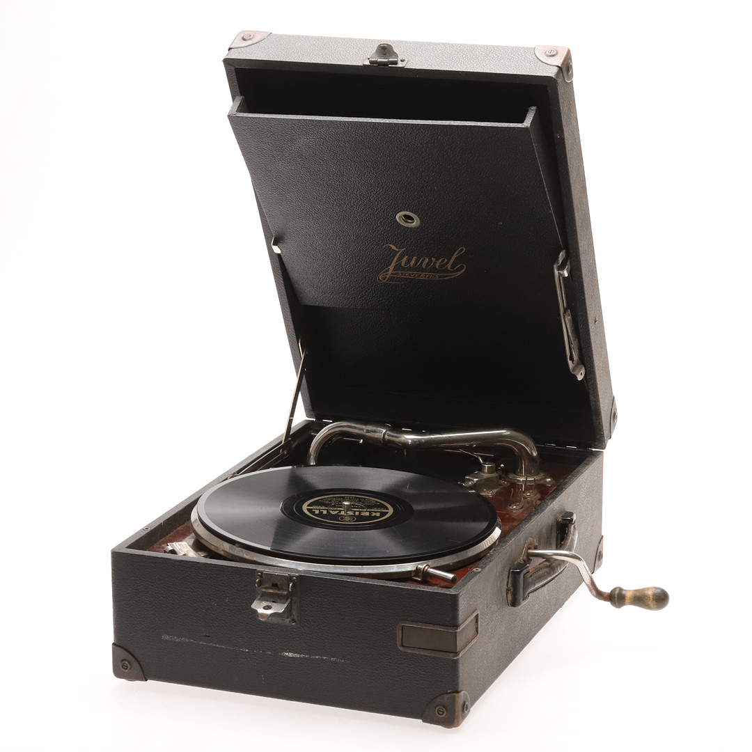 RESEGRAMMOFON. Juwel Sieverths, 1900-talets första hälft.