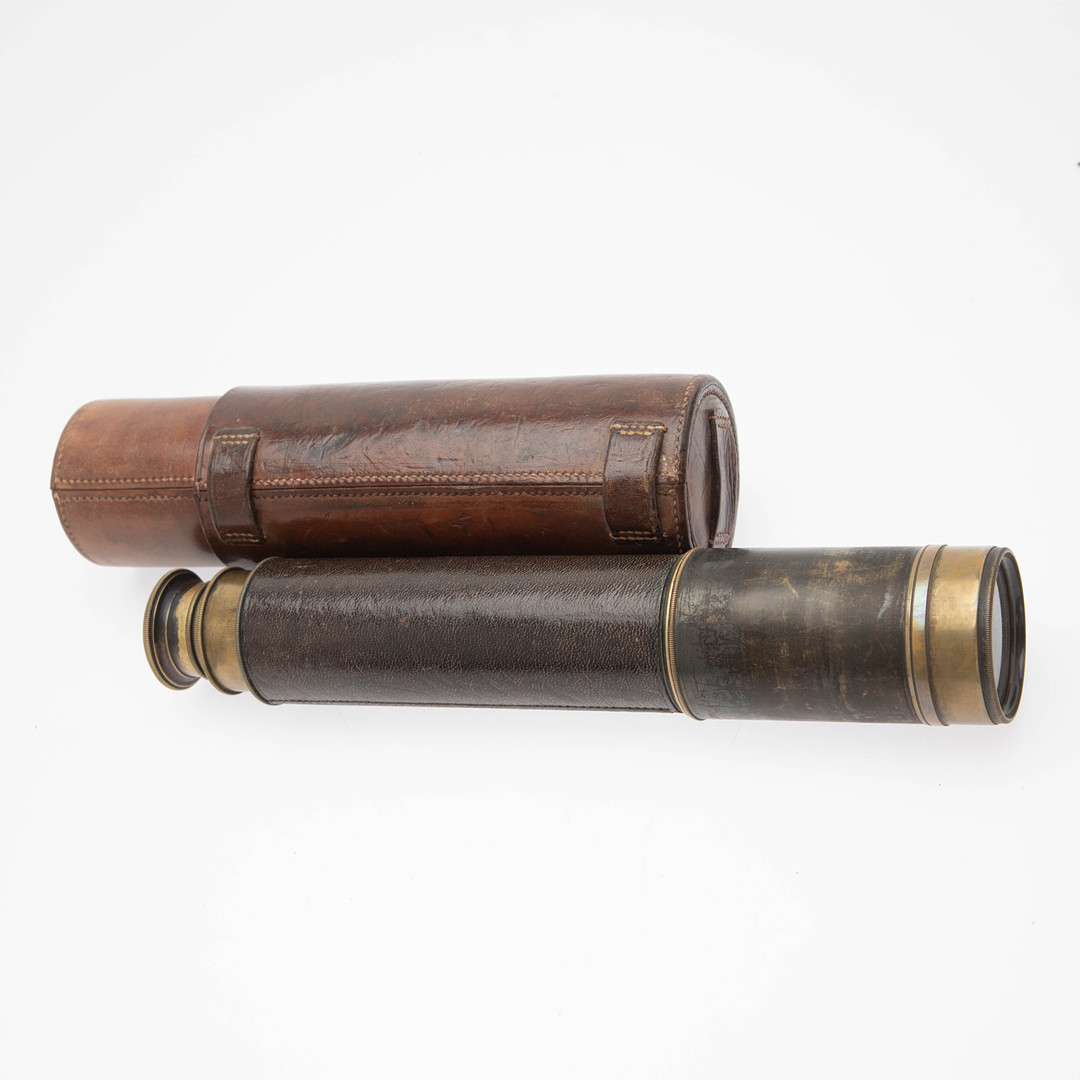 Fernrohr / Teleskop mit Leder Etui, England, 1. Hälfte 20. Jh.