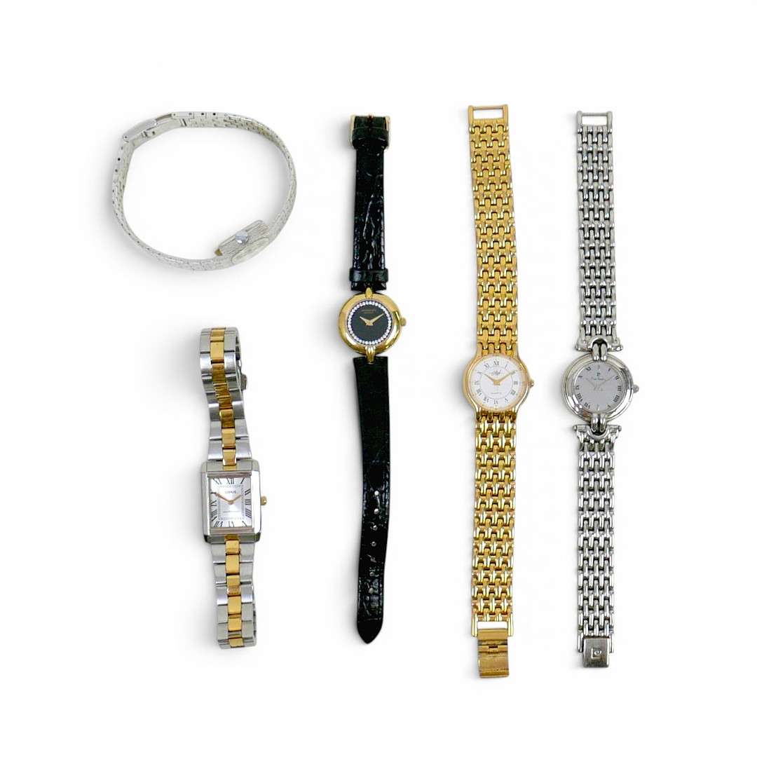 FIVE ASSORTED LADIES WRISTWATCHES.