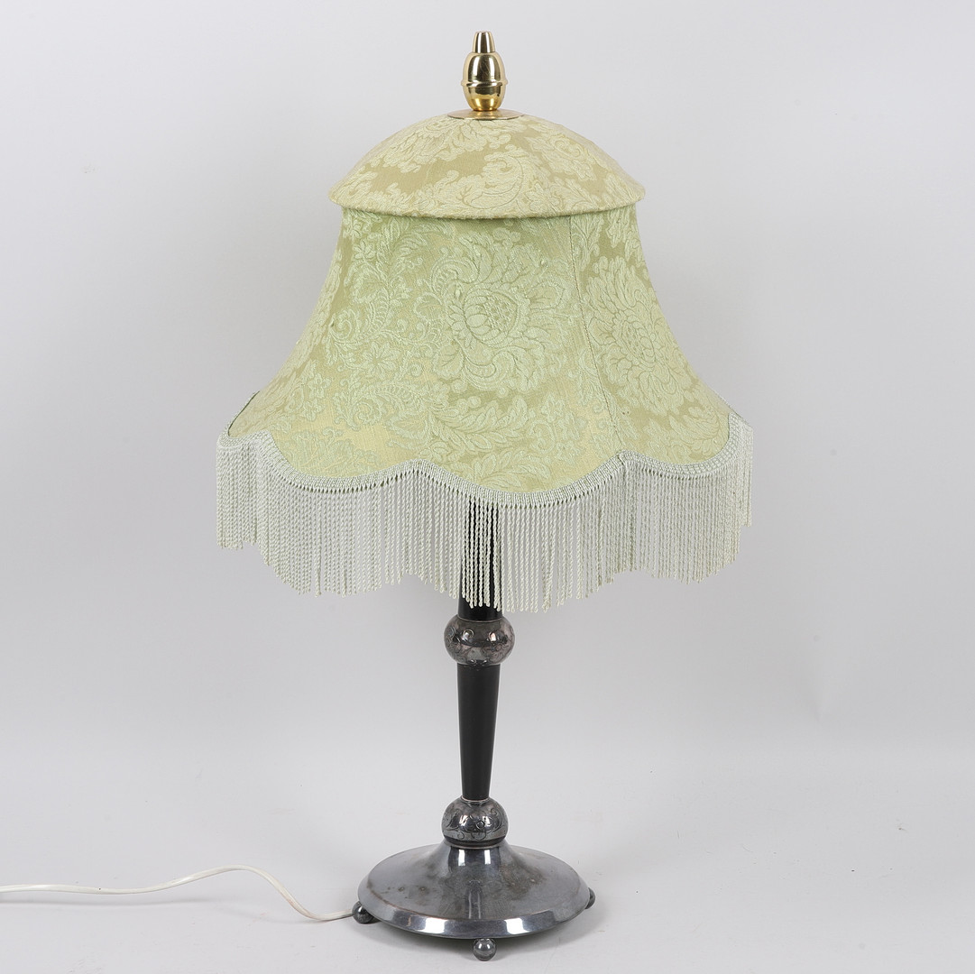 BORDSLAMPA med skärm i textil, nysilver, Karl Andersson, 1900-tal.