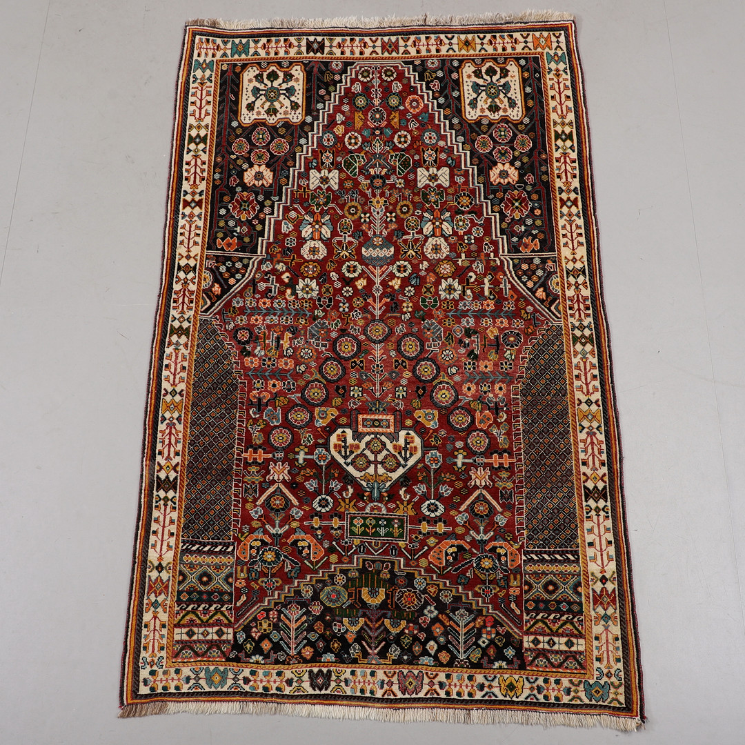 MATTA, orientalisk, mått 201x123 cm.