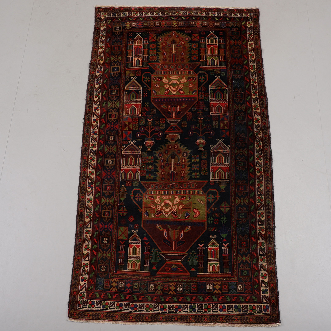 MATTA, orientalisk, mått 208x113 cm.