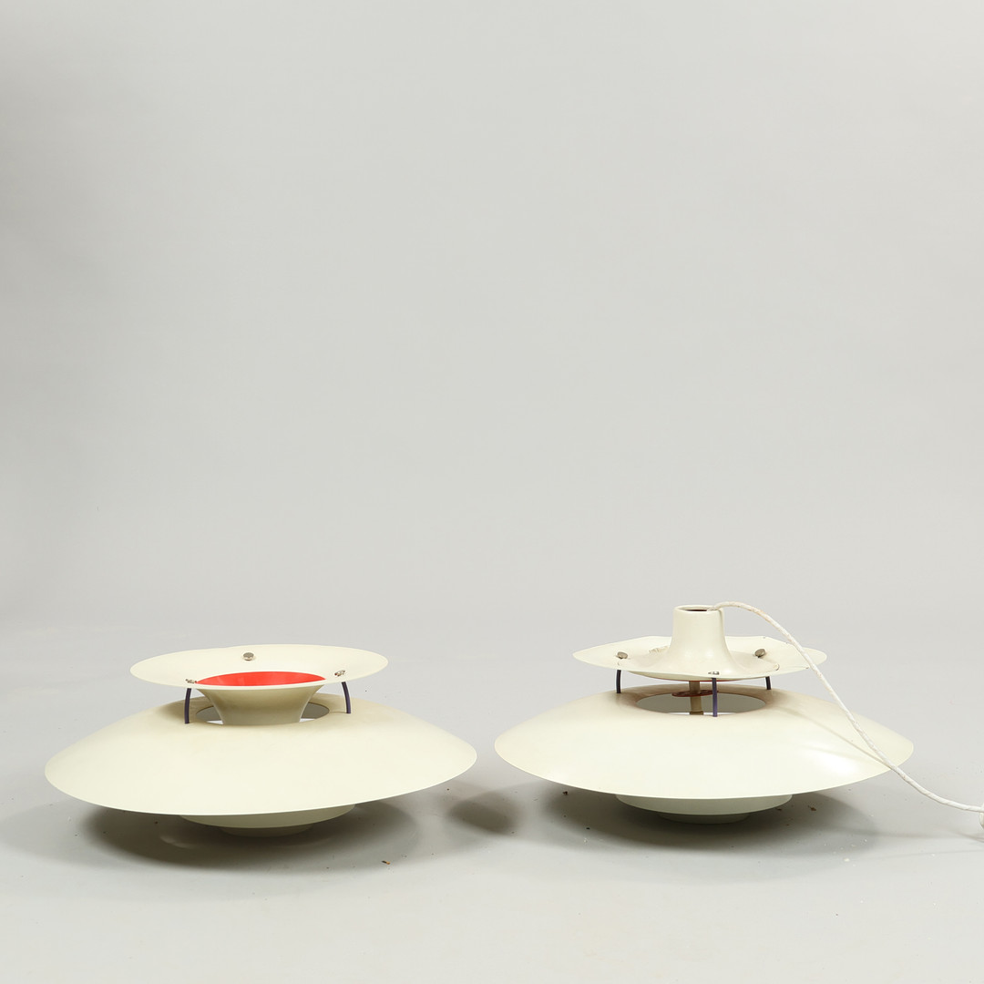 POUL HENNINGSEN. A pair of "PH5" pendants with shades of lacquered metal, Louis Poulsen, Denmark, designed 1958, (2).