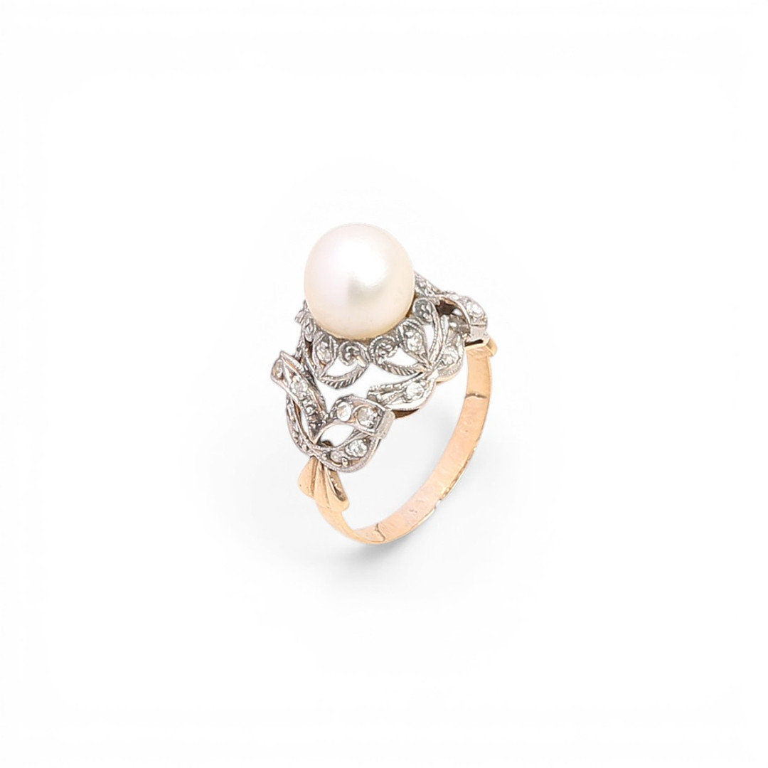 Pearl and diamonds ring, mid 20th Century.