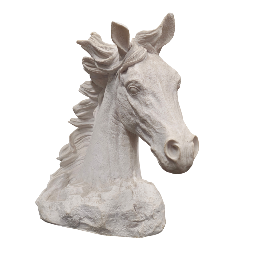 Busto de caballo en marmolina.
