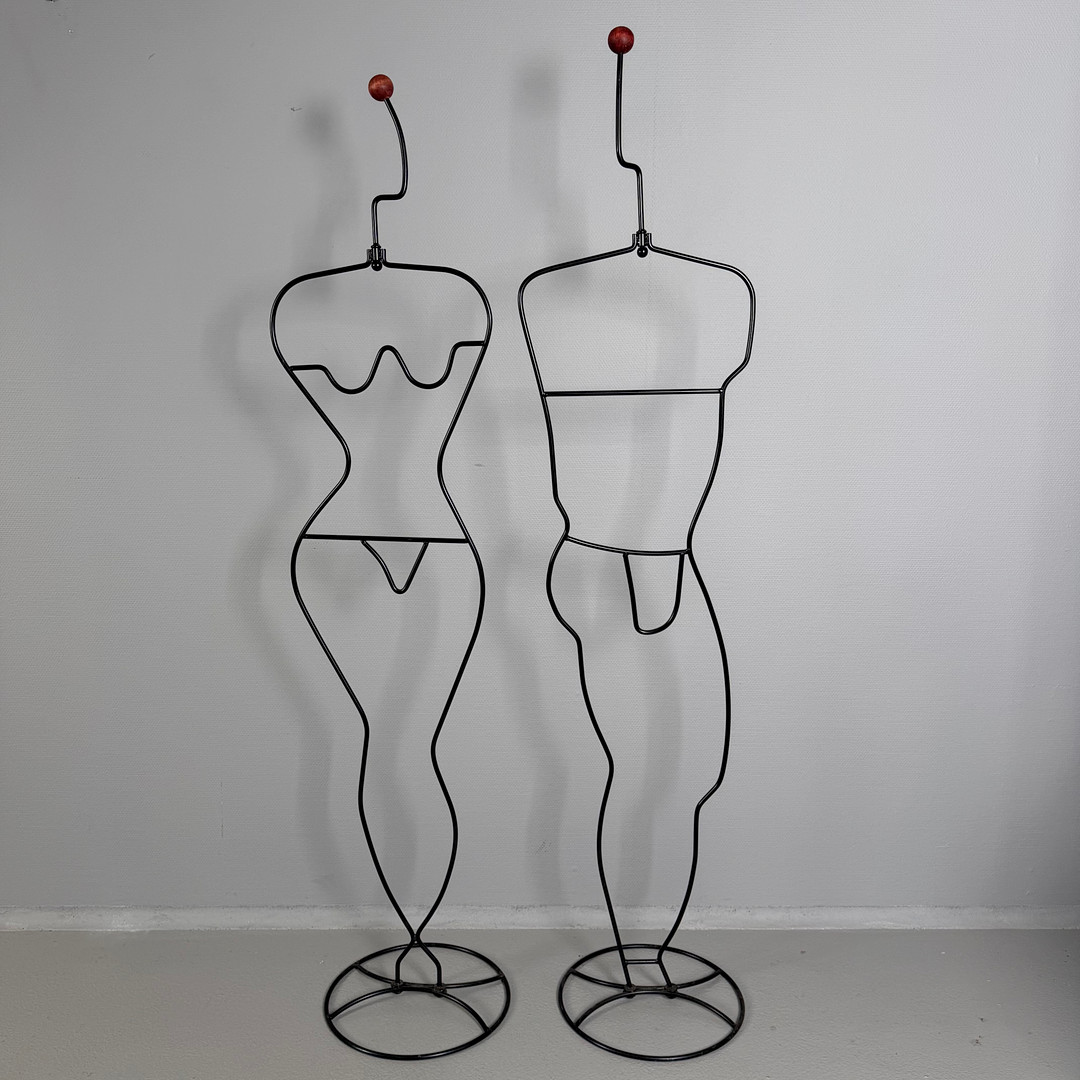 KLÄDHÄNGARE, 1 par, "Häpen", design Ehlén Johansson för IKEA.