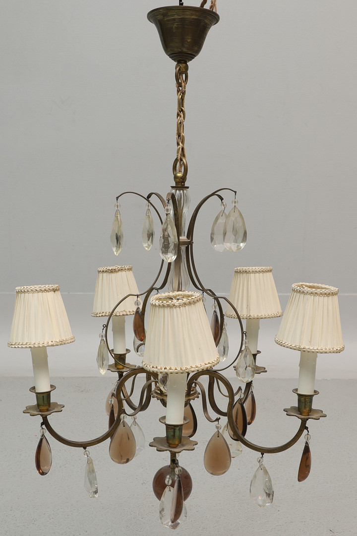 TAKLAMPA, mässing och prismor, 1900-tal.