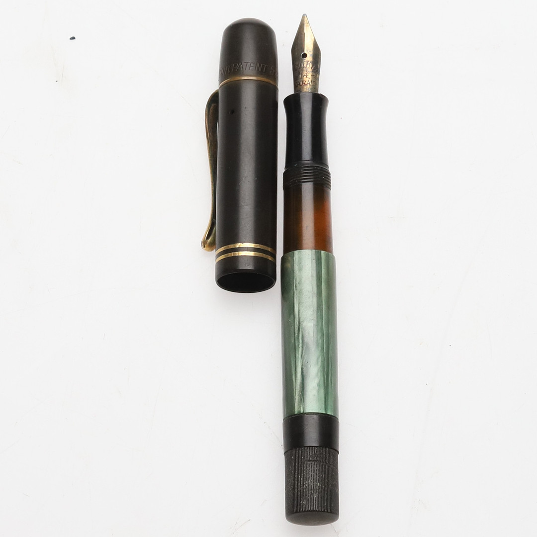 RESERVOARPENNA. Pelikan modell 100, med 14k guldspets, 1930-tal.