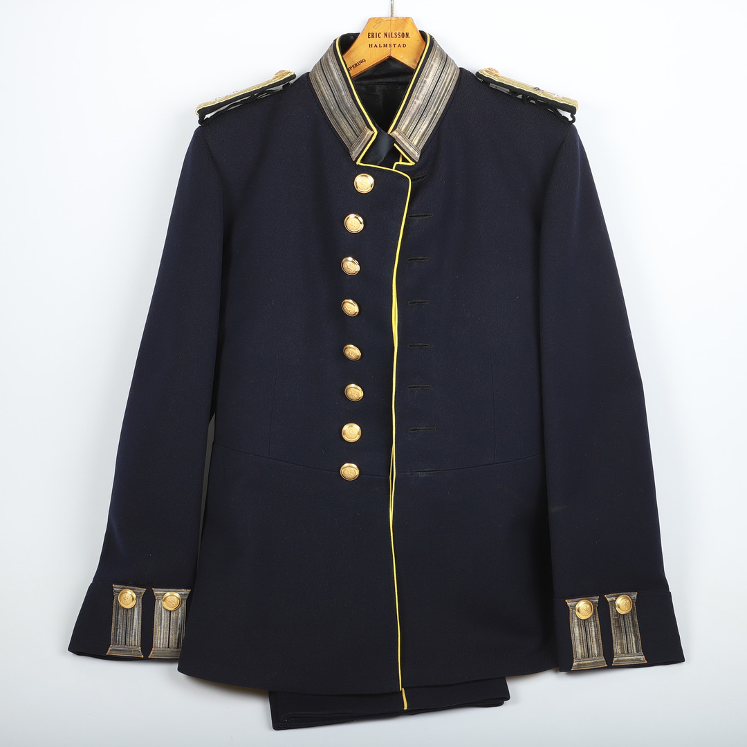 MILITÄRUNIFORM, 3 delar, m/1886.