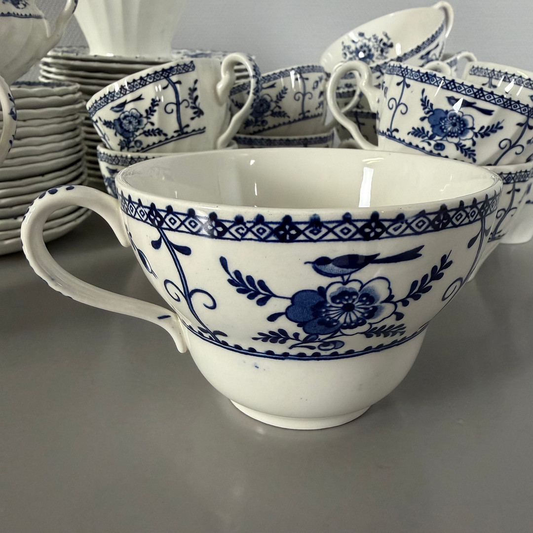 Johnson Bros, England,TE- och KAFFESERVIS, 68-delar, INDIES.
