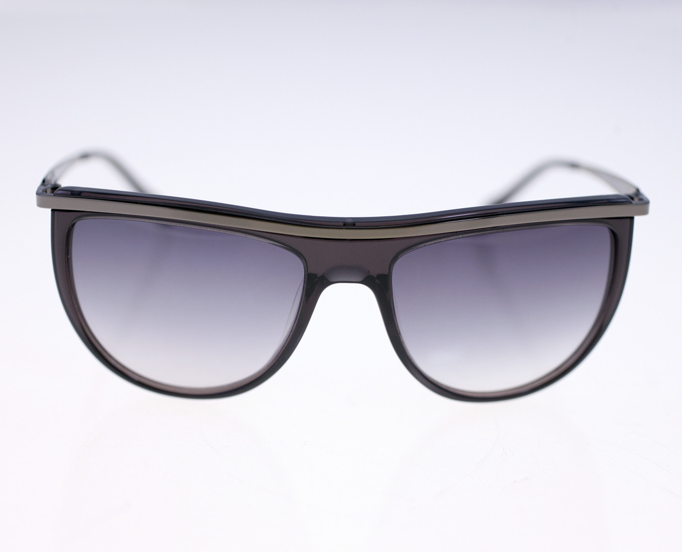 SOLGLASÖGON, Thierry Mugler TM 10200 C3.