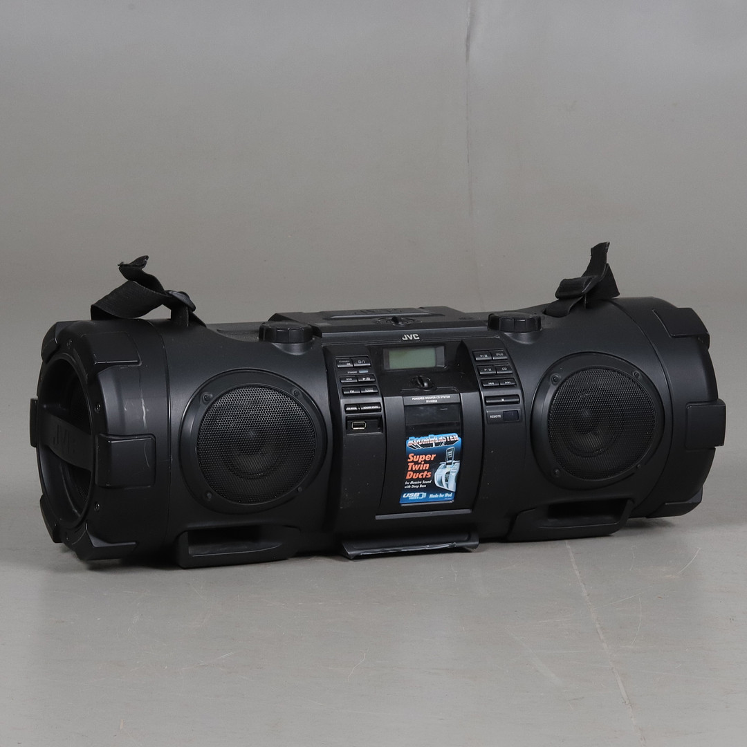 RADIO-/CDSPELARE. JVC Boomblaster RV-NB52, 2010.