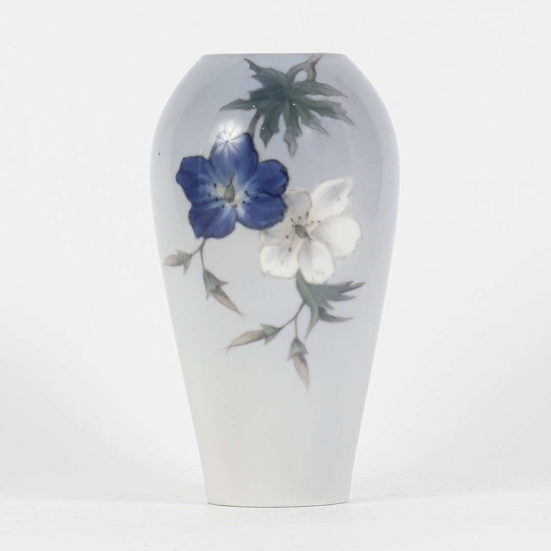 VAS, porslin, Royal Copenhagen, Danmark.