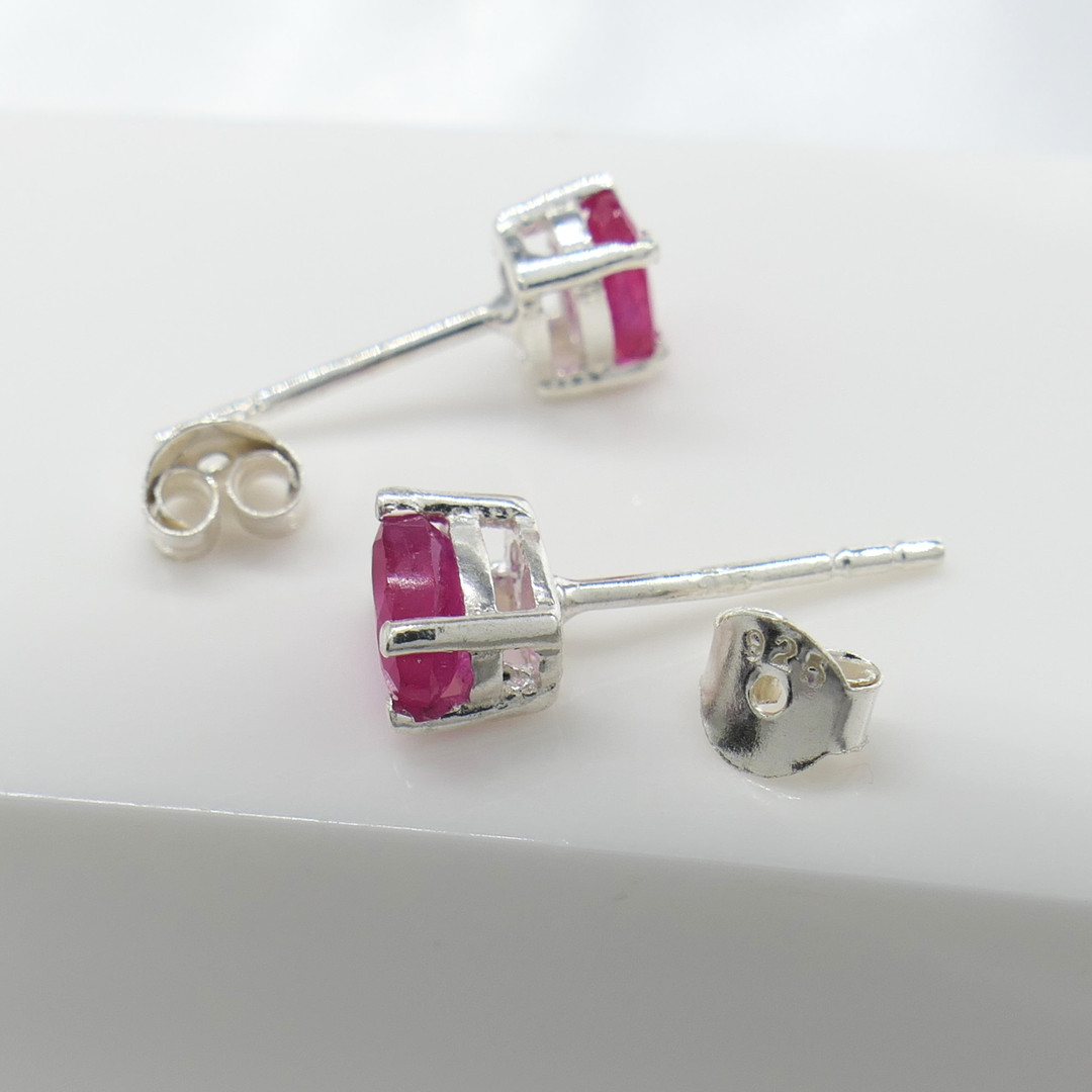 RUBY GEMSTONE ear studs.