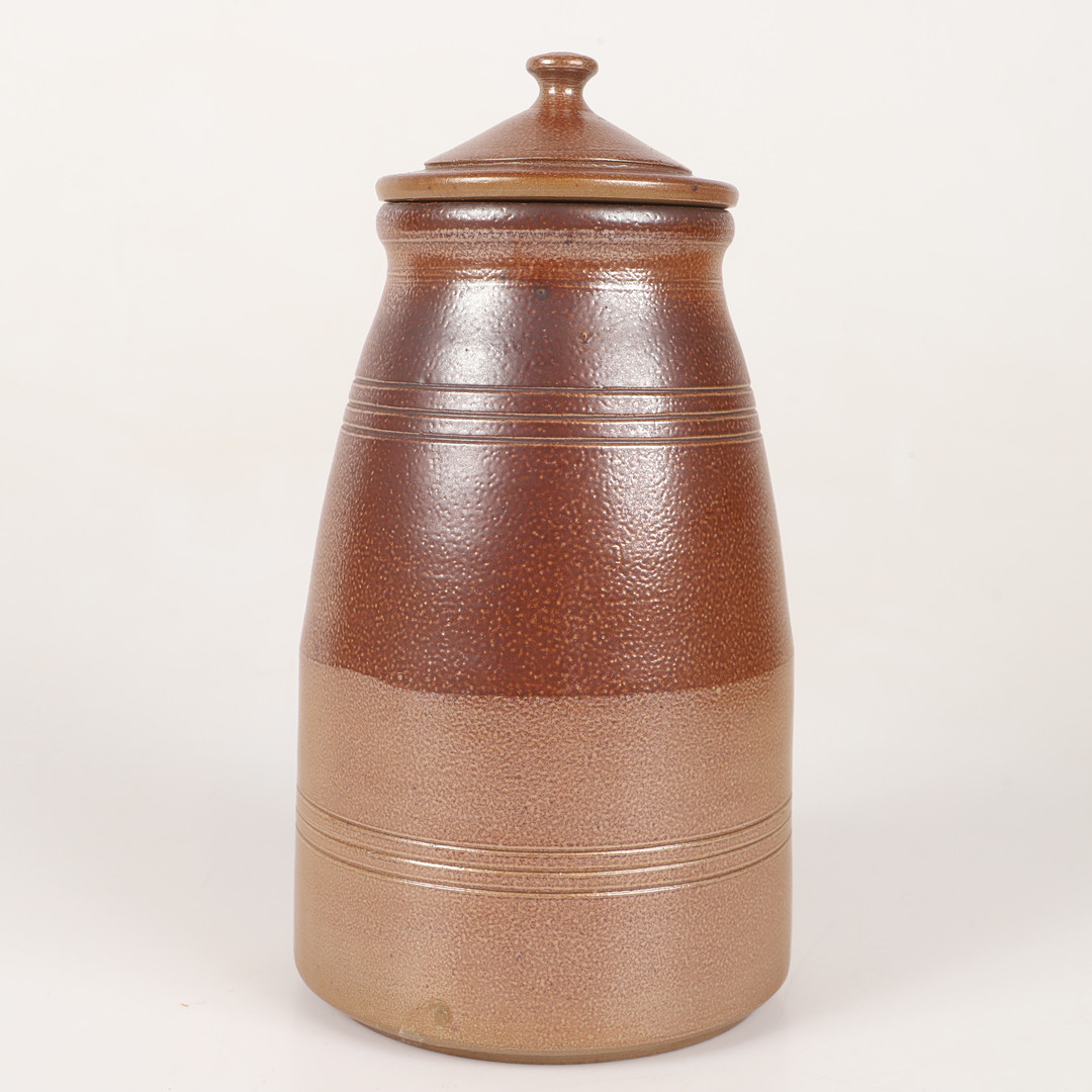 KRUS MED TAPPKRAN, 3 liter, saltglaserad keramik, Sven Bolin, 1900-tal.