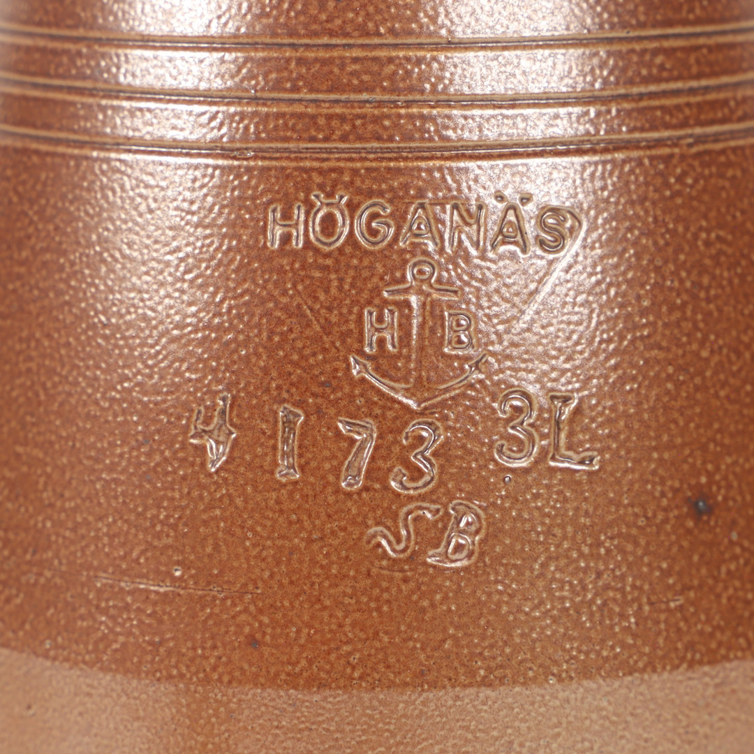 KRUS MED TAPPKRAN, 3 liter, saltglaserad keramik, Sven Bolin, 1900-tal.