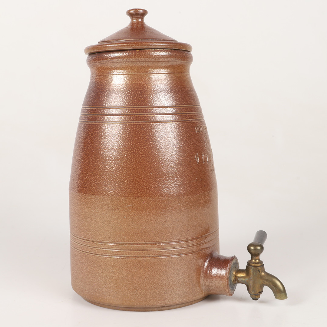 KRUS MED TAPPKRAN, 3 liter, saltglaserad keramik, Sven Bolin, 1900-tal.