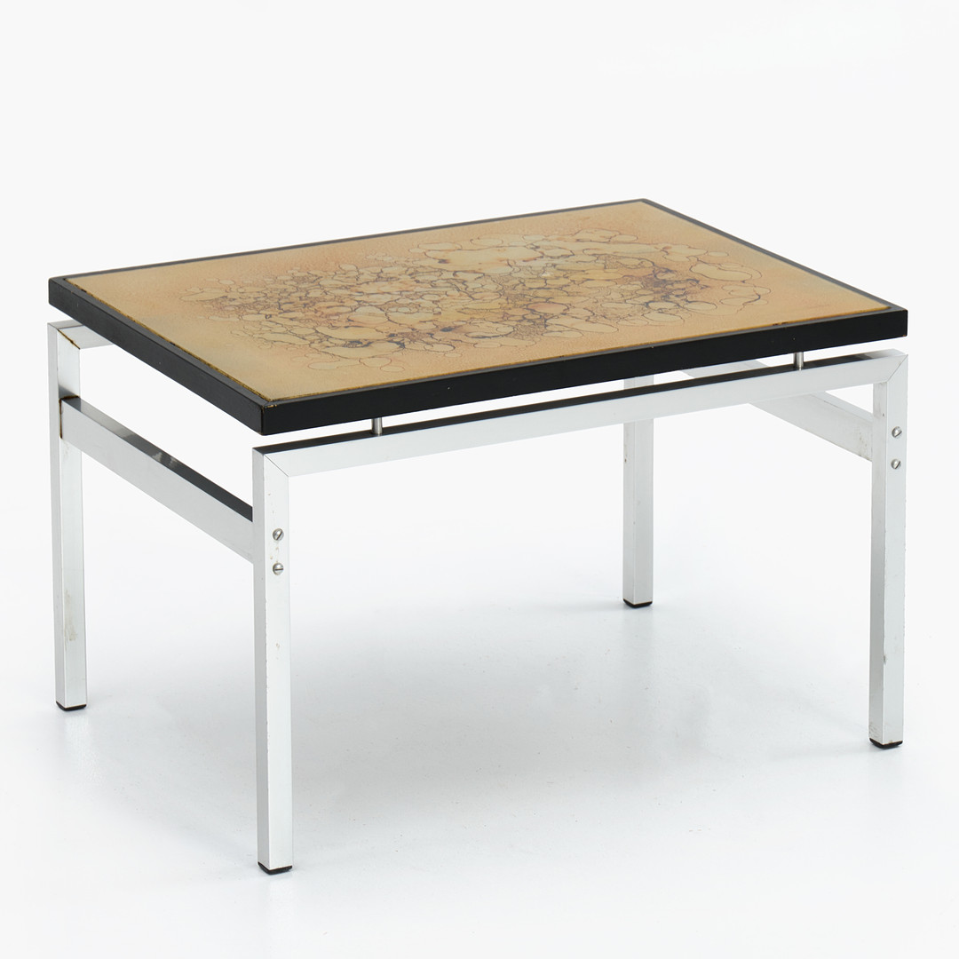 SOFFBORD / SIDOBORD, borstad aluminium, glasskiva med måleri signerat Jean Rene, 1970-tal.