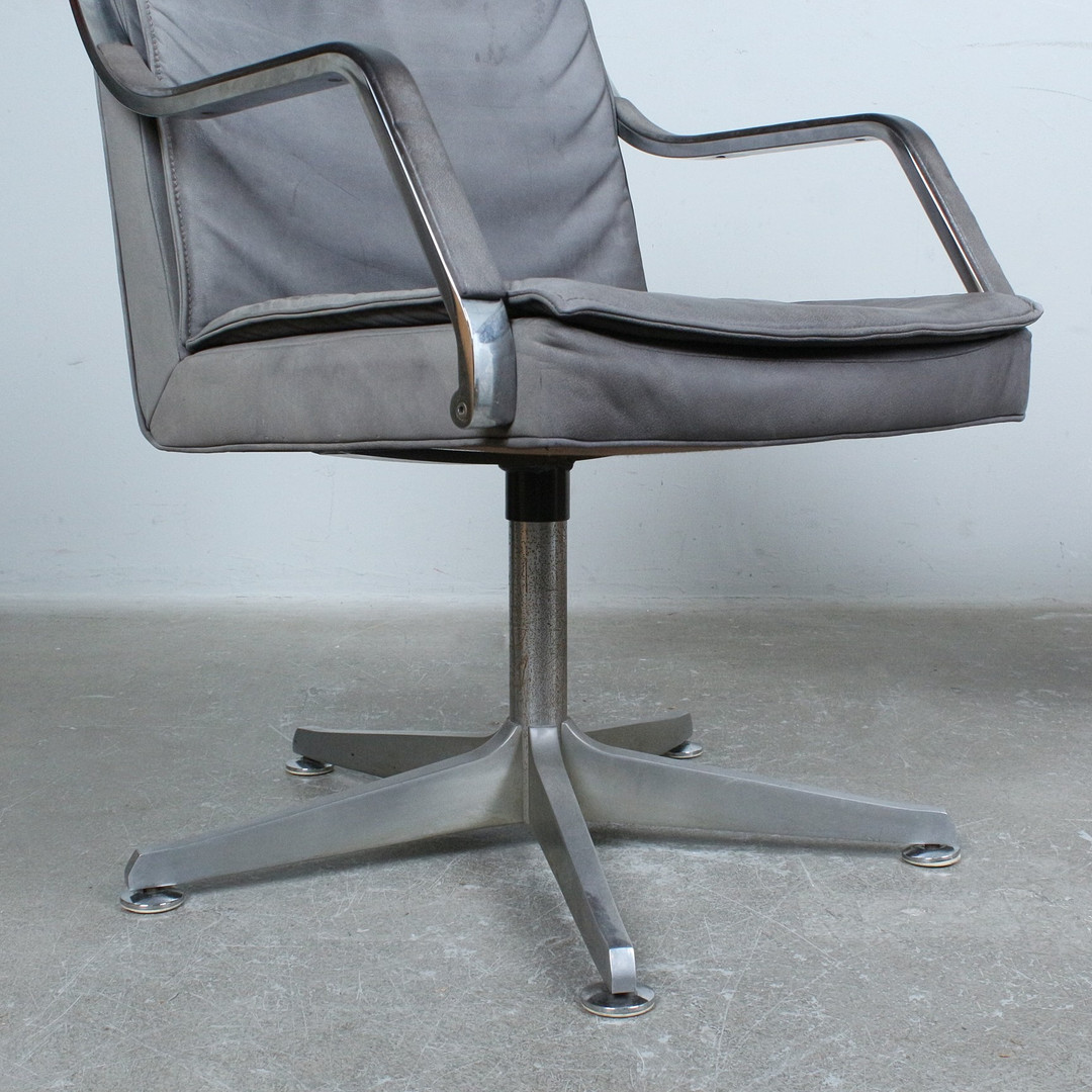 WALTER KNOLL. Paar Bürostühle / Sessel Walter Knoll.