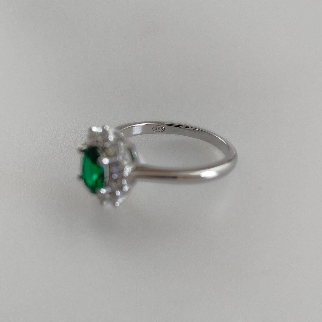 Silber Ring, 925, ovaler Zirkon ca. 1 ct.
