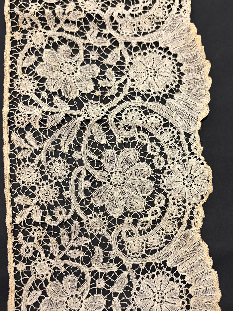 Needle lace border, probably from Brussels, 19th Century.