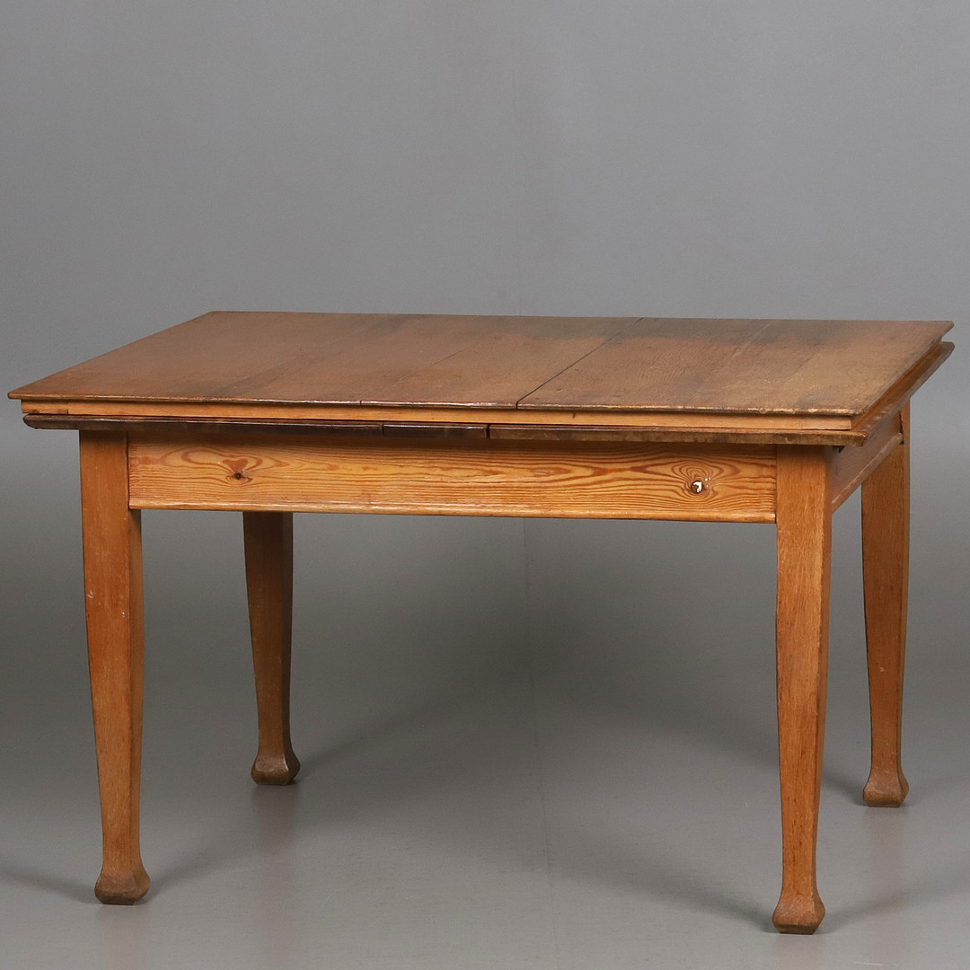 MATBORD. Furu, utdragbara skivor, 1900-talets första halva.