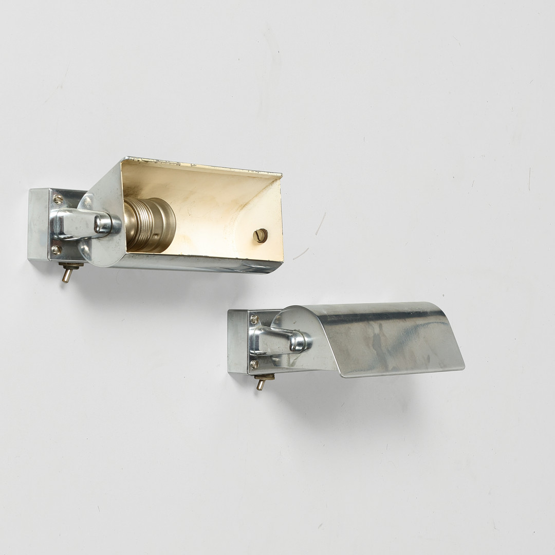 LYFA: Et par justerbare væglamper af forkromet metal, Danmark, 1940/50'erne, (2).