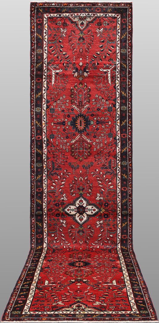 MATTA. Hamadan gallerimodell, 480 x 100 cm.