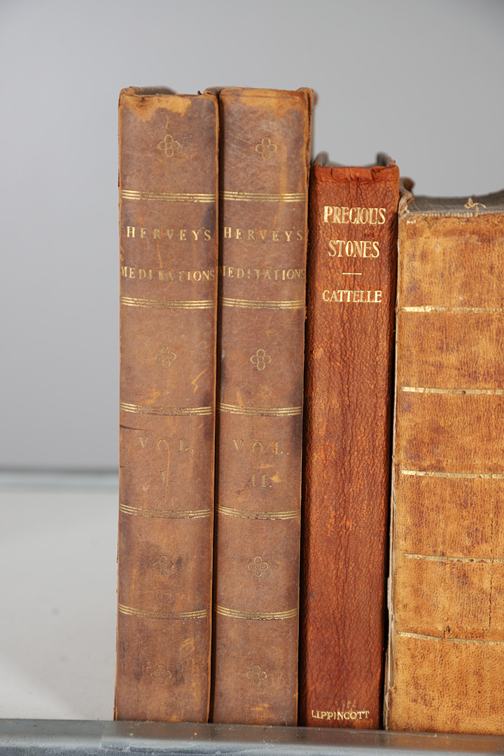 A COLLECTION OF ANTIQUARIAN LEATHER BOUND VOLUMES.
