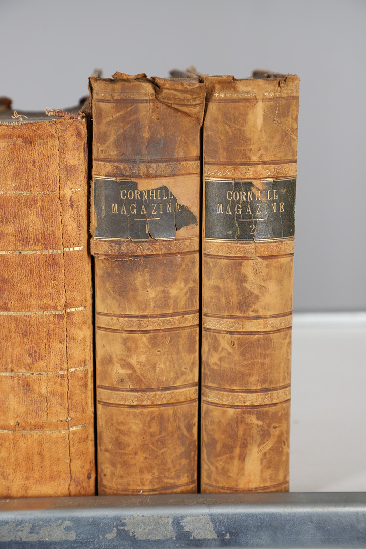 A COLLECTION OF ANTIQUARIAN LEATHER BOUND VOLUMES.