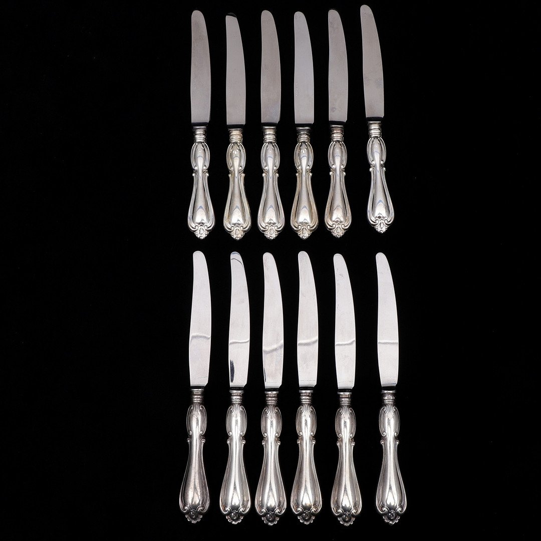 KNIVAR, 6+6 st, silver, total vikt med rostfria blad 517 gram.