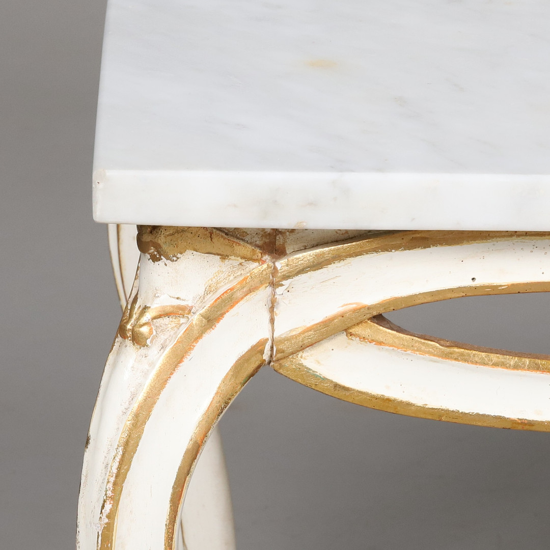 BORD. Trästomme med marmorskiva, plakettmärkt Palladio made in Italy, 1950/60-tal.
