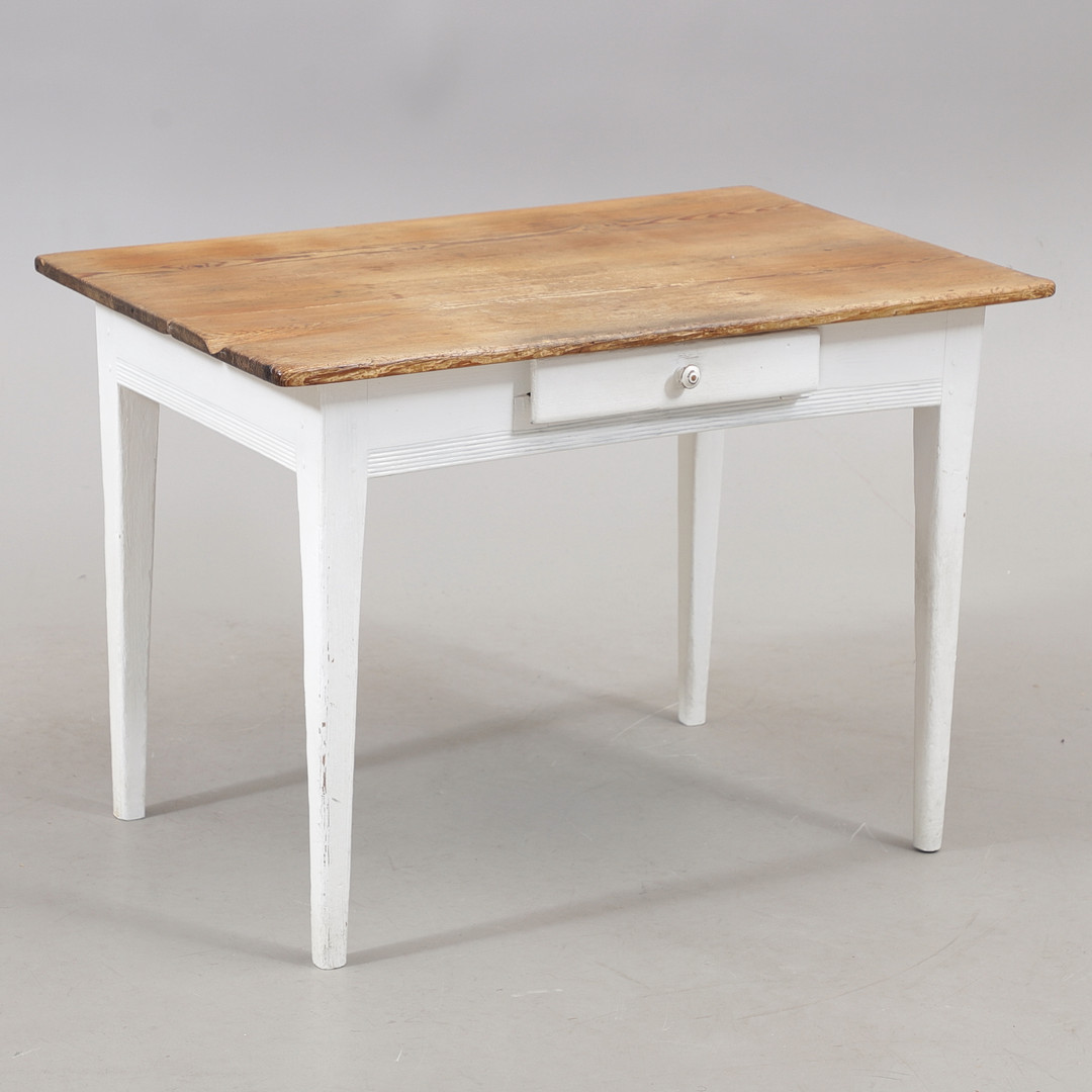 BORD med låda, furu, sengustavianskt, 1700/1800-tal.